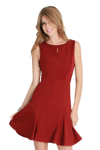 Chevy Key Hole Flow Dress In Red
